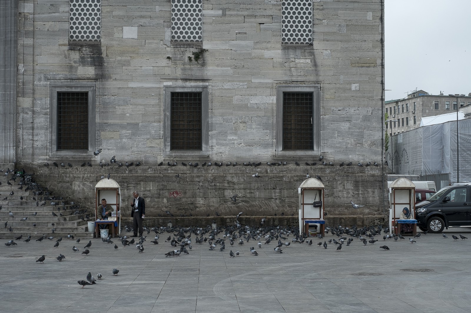 Le parvis aux pigeons Le parvis aux pigeons