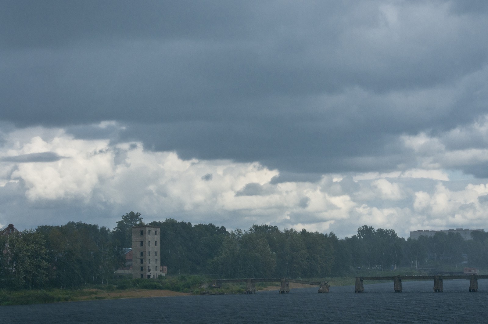 Pluie sur la Volga