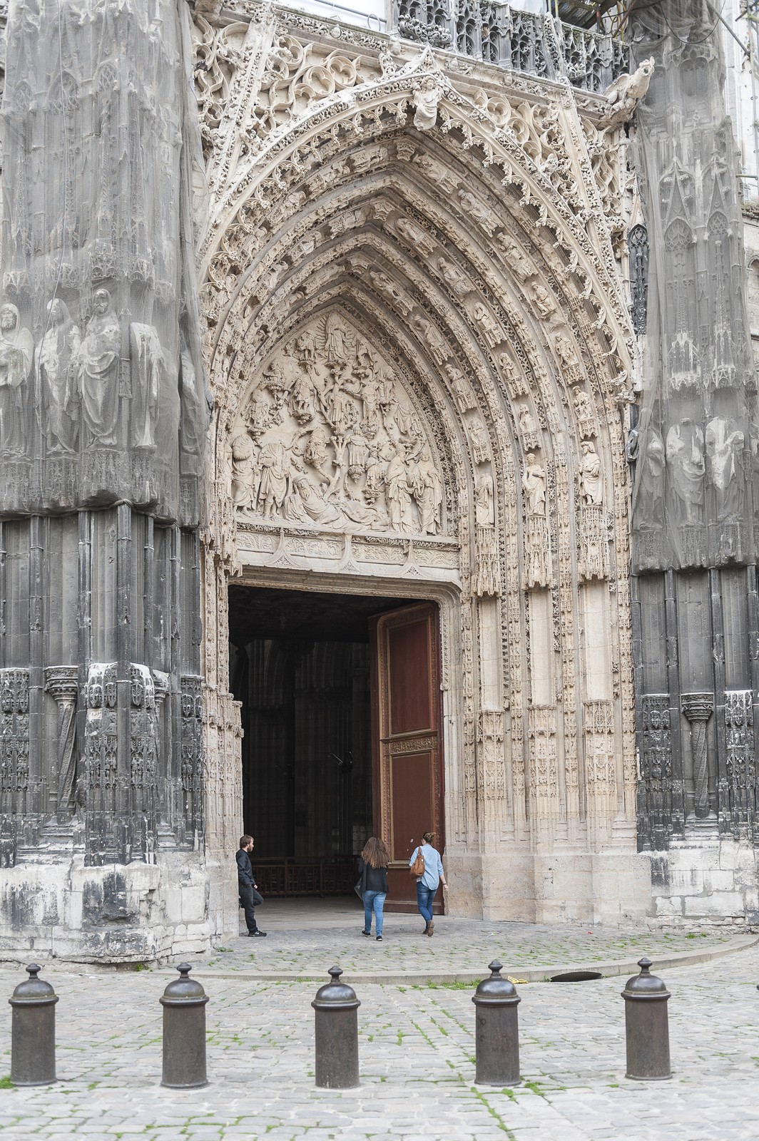 Cathédrale Notre-Dame Cathédrale Notre-Dame