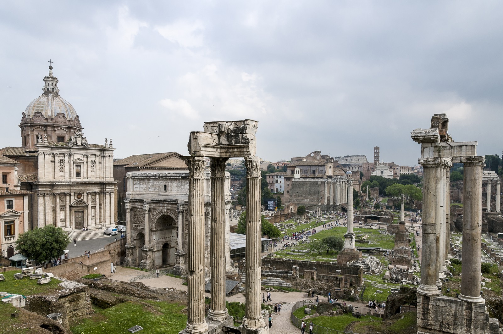 Vue du forum Romain