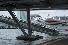 Pont métallique