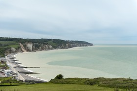 Plage et falaises