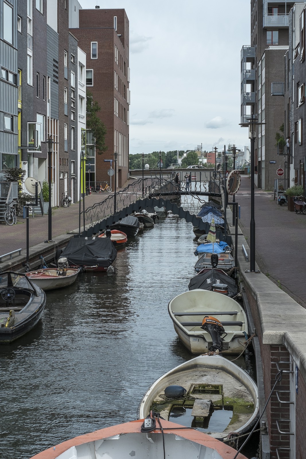 Canal et immeubles Canal et immeubles