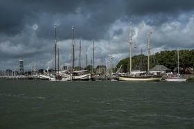 Sous les nuages