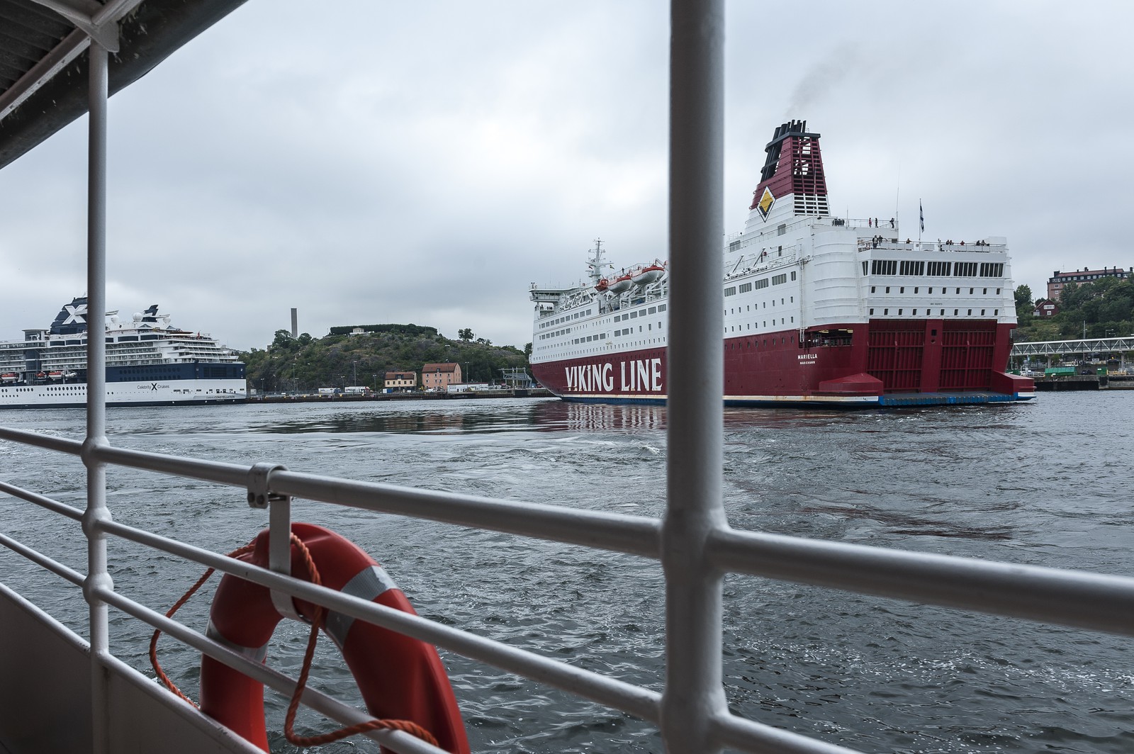 Ferry manœuvrant