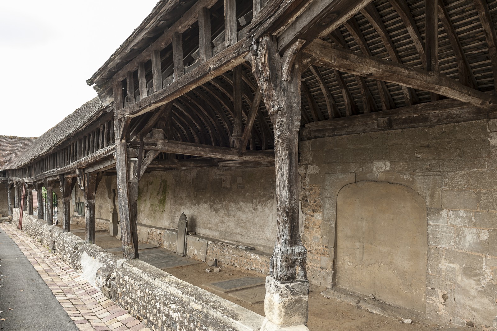 L'aître de Brisgaret L'aître de Brisgaret
