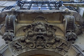 Entrée d'immeuble