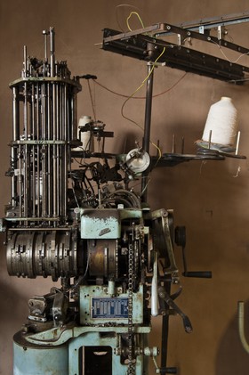 Machine à tricoter