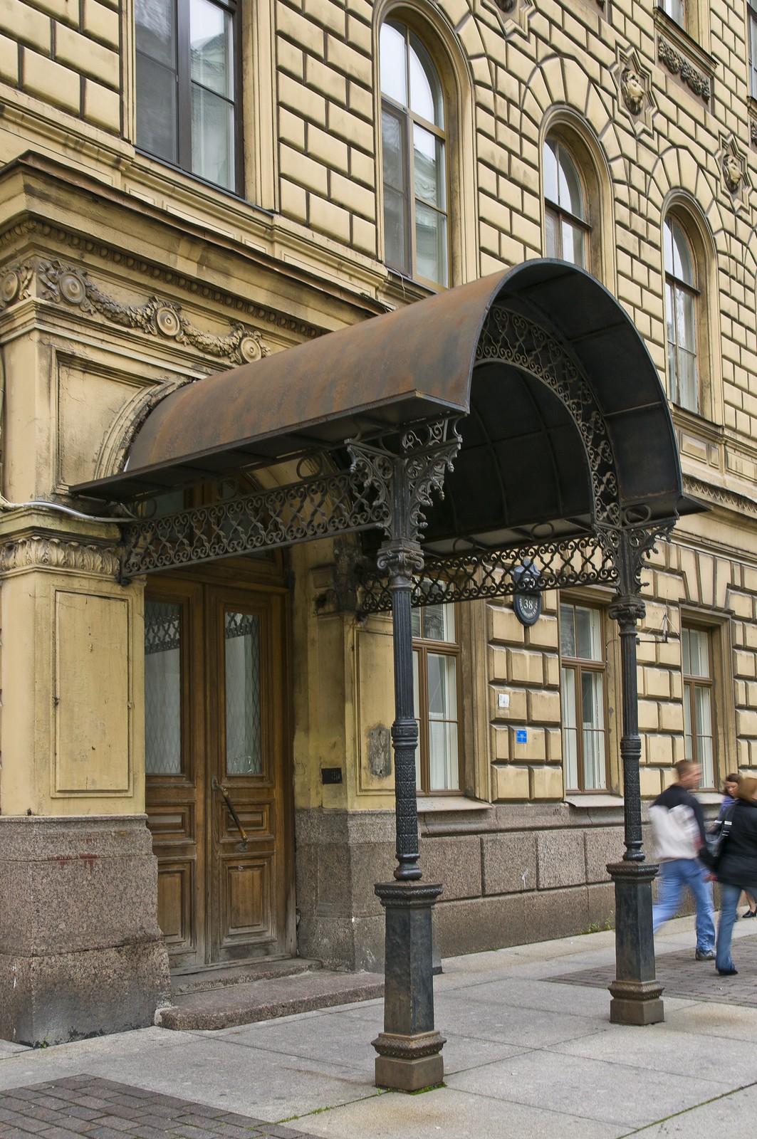 Auvent d'immeuble