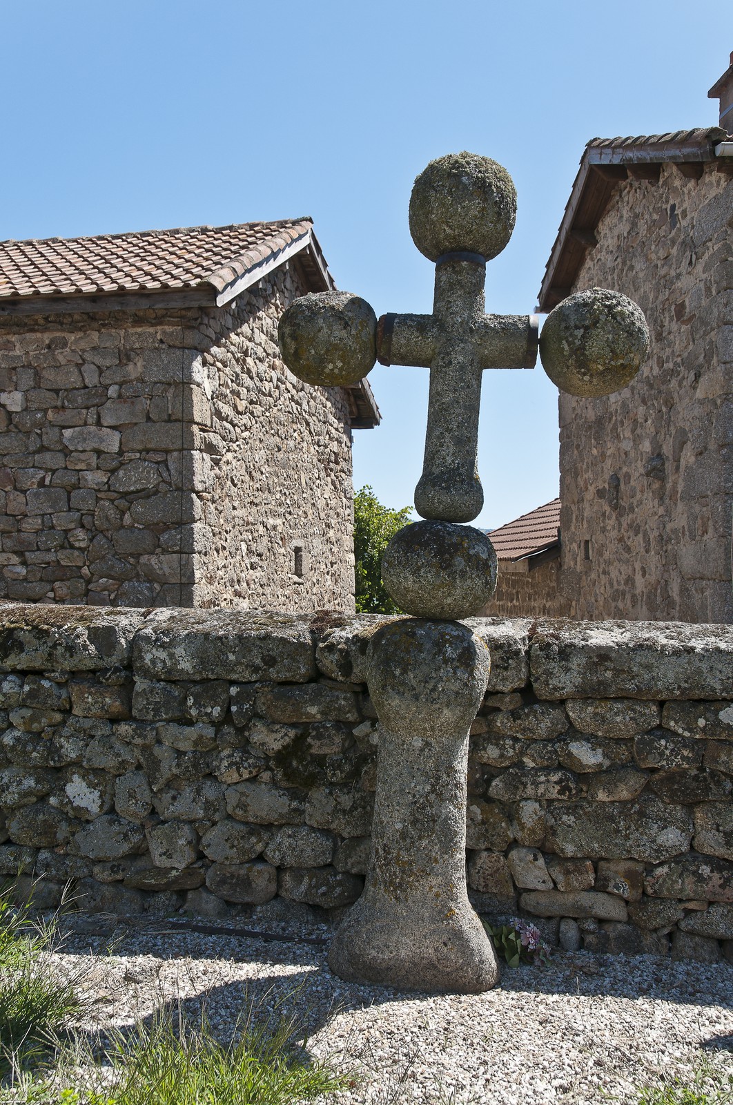 Croix à boules Croix à boules