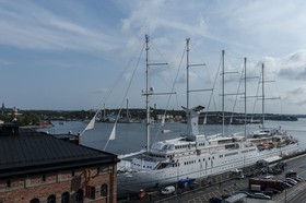 Voilier à quai