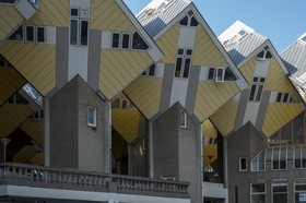 Les maisons cube