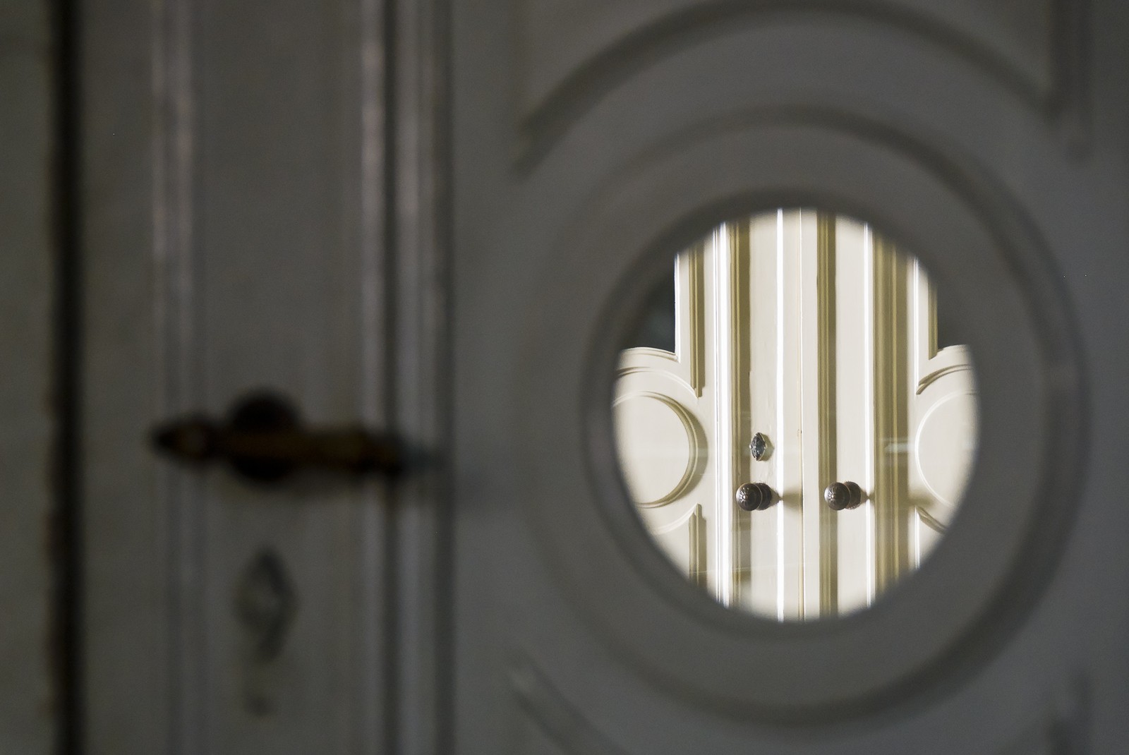 Porte avec hublot