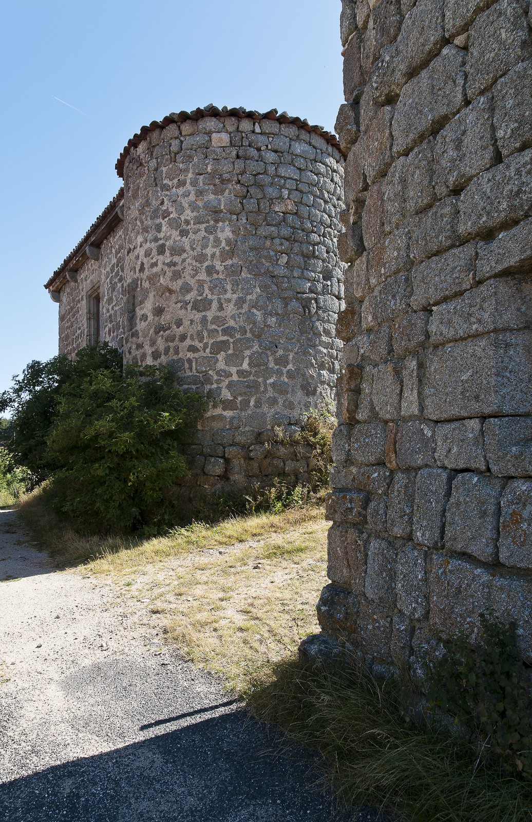 Murailles du château de la Clauze (milieu du XIIIeme siècle) - Walls of the castle of La Clauze (mid-XIIIth century) Murailles du château de la Clauze (milieu du XIIIeme siècle) - Walls of the castle of La Clauze (mid-XIIIth century)